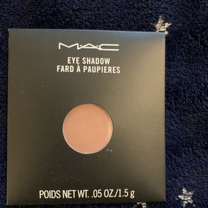 MAC Eyeshadow Refill in Royal Rendezvous